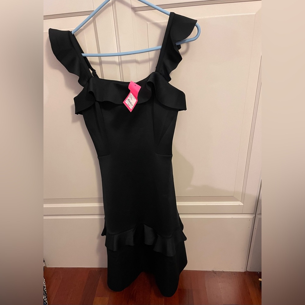 Lilly Pulitzer NWT size 2 Onyx Astoria dress.